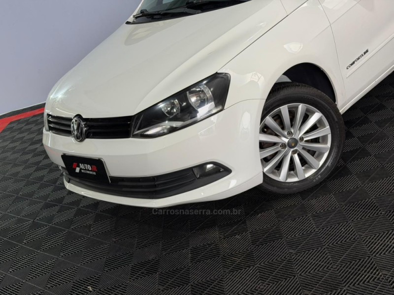 VOYAGE 1.0 MI COMFORTLINE 8V FLEX 4P MANUAL - 2015 - VACARIA