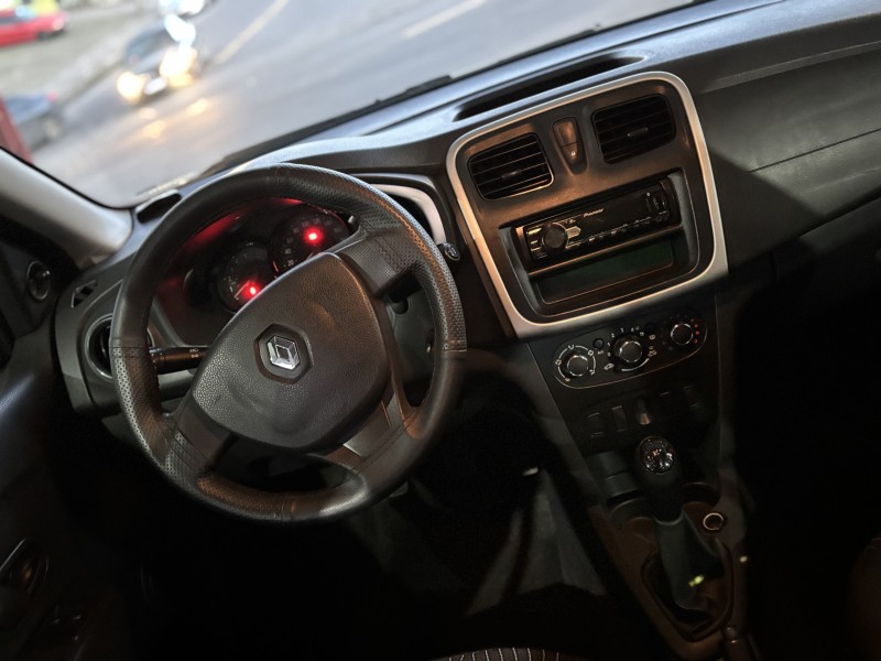 SANDERO 1.0 AUTHENTIQUE 12V FLEX 4P MANUAL - 2017 - CAXIAS DO SUL