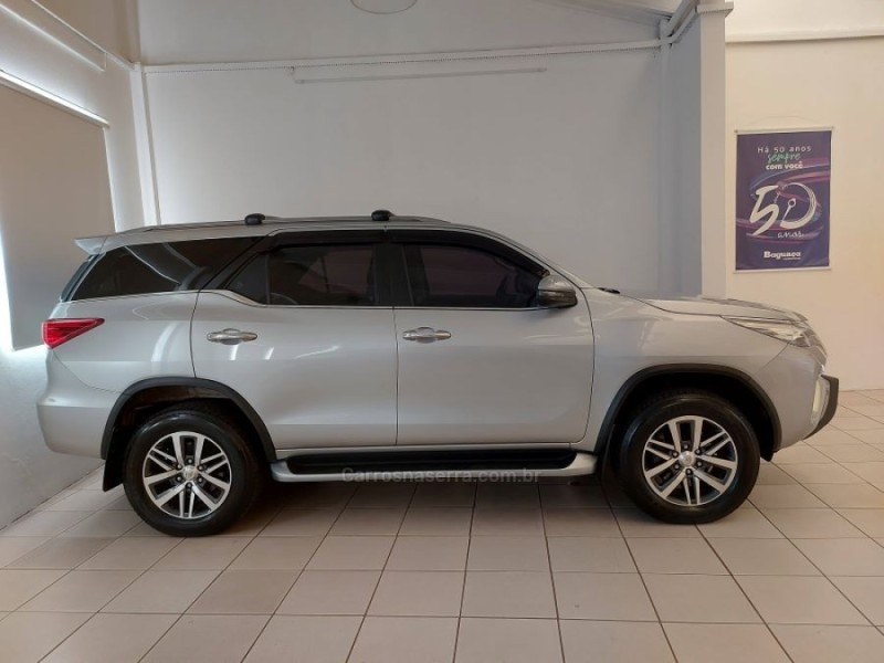 HILUX SW4 2.8 SRX 4X4 7 LUGARES 16V TURBO INTERCOOLER DIESEL 4P AUTOMÁTICO - 2020 - NOVO HAMBURGO