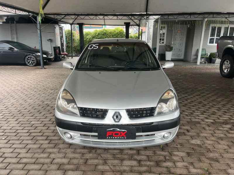 CLIO 1.6 EXPRESSION SEDAN 16V GASOLINA 4P MANUAL - 2005 - CAXIAS DO SUL