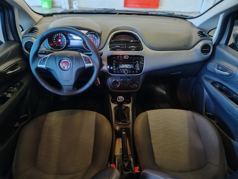 PUNTO 1.4 ATTRACTIVE ITALIA 8V FLEX 4P MANUAL - 2015 - CAXIAS DO SUL