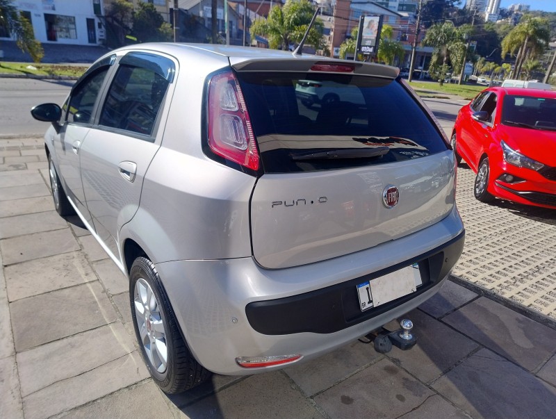 PUNTO 1.4 ATTRACTIVE ITALIA 8V FLEX 4P MANUAL - 2015 - CAXIAS DO SUL