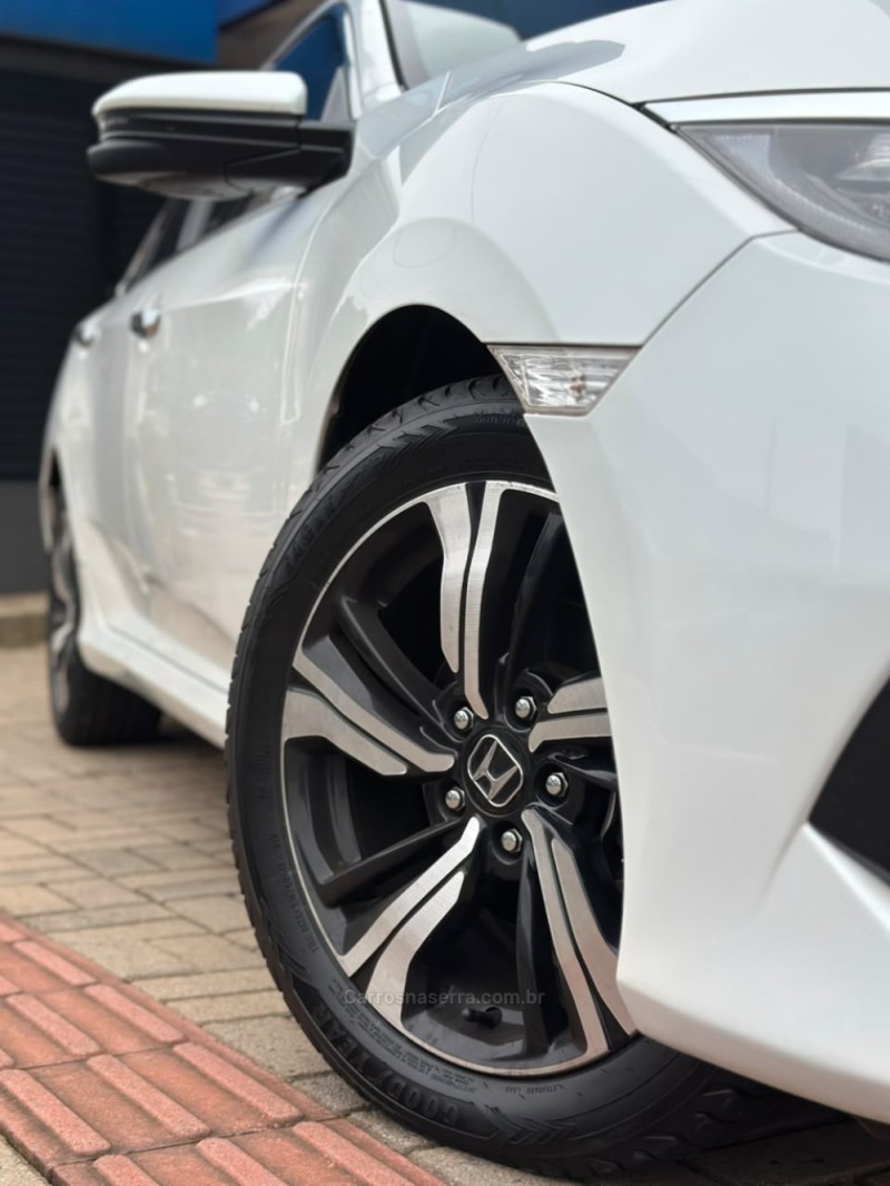 CIVIC 1.5 16V TOURING TURBO GASOLINA 4P AUTOMÁTICO - 2017 - LAJEADO
