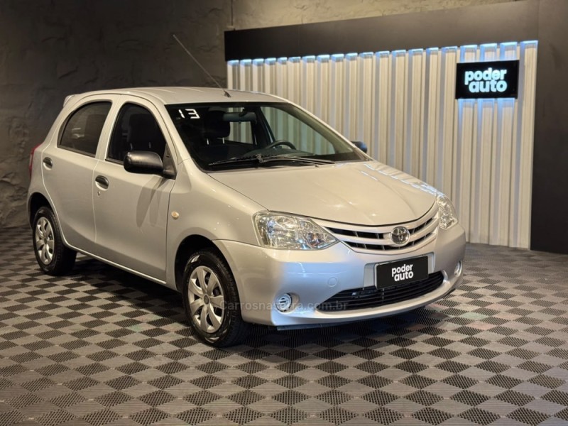 etios 1.3 xs 16v flex 4p manual 2013 farroupilha