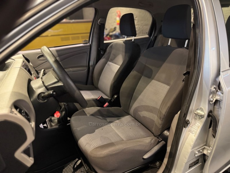 ETIOS 1.3 XS 16V FLEX 4P MANUAL - 2013 - FARROUPILHA