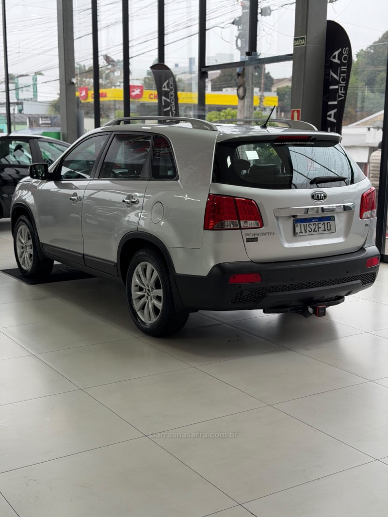 SORENTO EX 3.5 L V6 4X4 AUTOMÁTICO - 2011 - SANTA CRUZ DO SUL