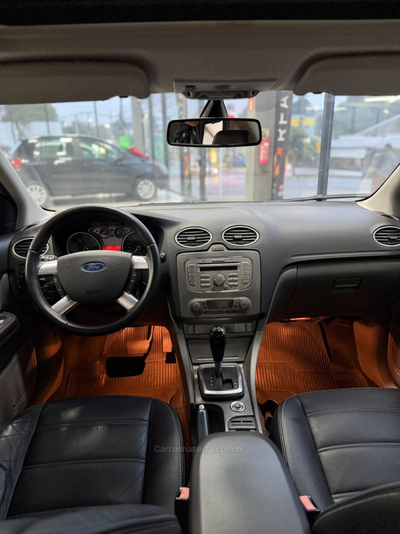 FOCUS 2.0 TITANIUM 16V FLEX 4P AUTOMÁTICO - 2012 - SANTA CRUZ DO SUL