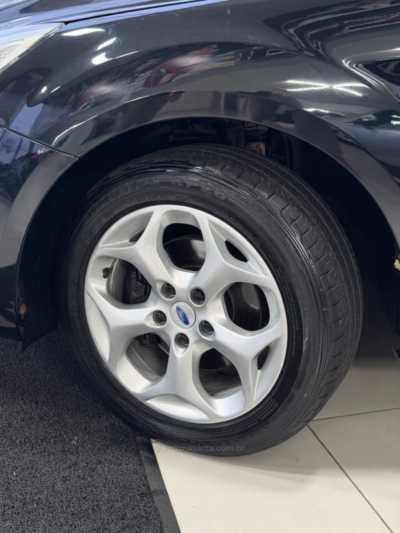 FOCUS 2.0 TITANIUM 16V FLEX 4P AUTOMÁTICO - 2012 - SANTA CRUZ DO SUL