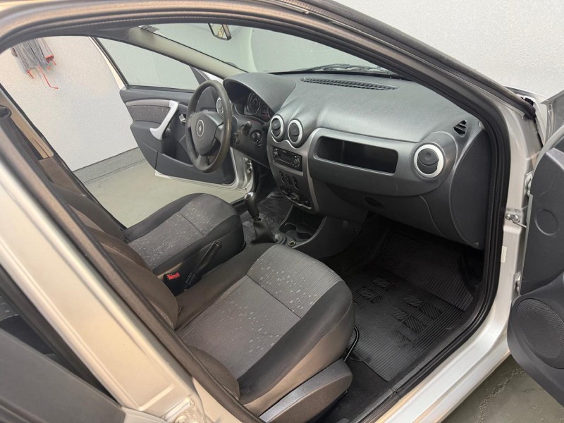 LOGAN 1.6 EXPRESSION 16V FLEX 4P MANUAL - 2011 - CAXIAS DO SUL