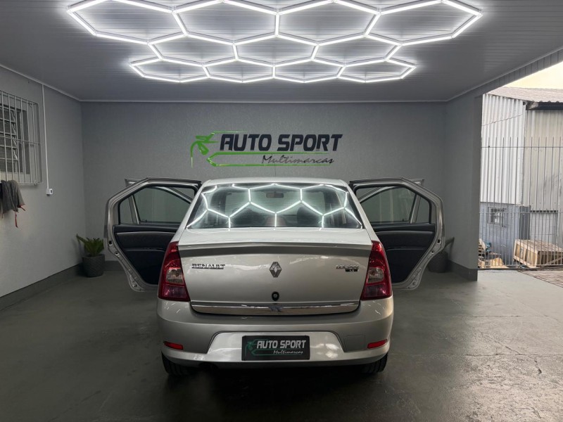 LOGAN 1.6 EXPRESSION 16V FLEX 4P MANUAL - 2011 - CAXIAS DO SUL
