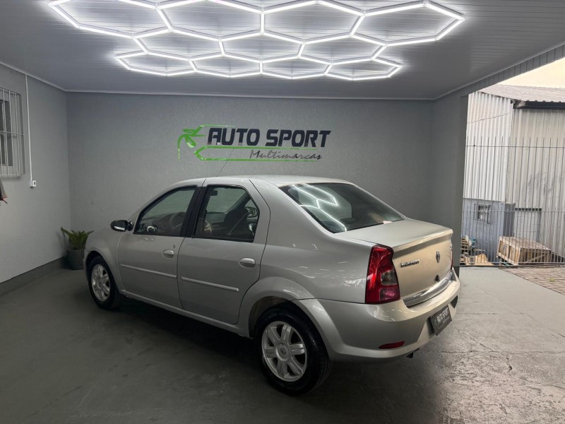 LOGAN 1.6 EXPRESSION 16V FLEX 4P MANUAL - 2011 - CAXIAS DO SUL