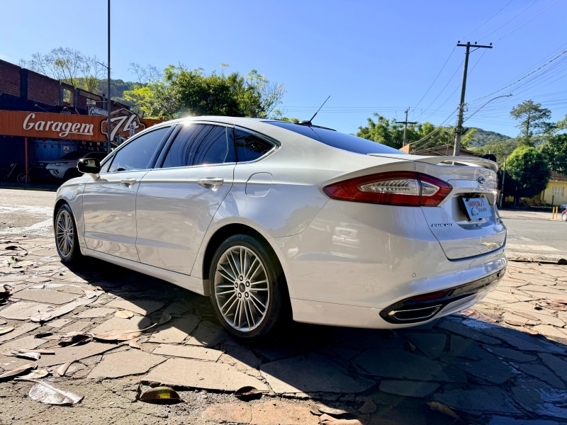 FUSION 2.0 TITANIUM GTDI ECOBOOST FWD GASOLINA 4P AUTOMÁTICO - 2014 - TRêS COROAS