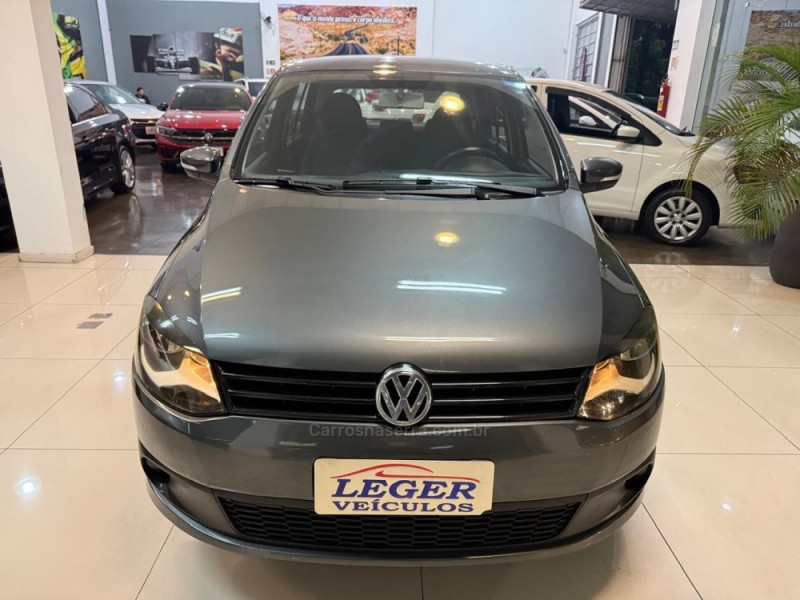 FOX 1.6 MI ITREND 8V FLEX 4P MANUAL - 2013 - SãO LEOPOLDO