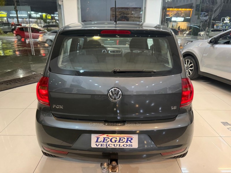 FOX 1.6 MI ITREND 8V FLEX 4P MANUAL - 2013 - SãO LEOPOLDO