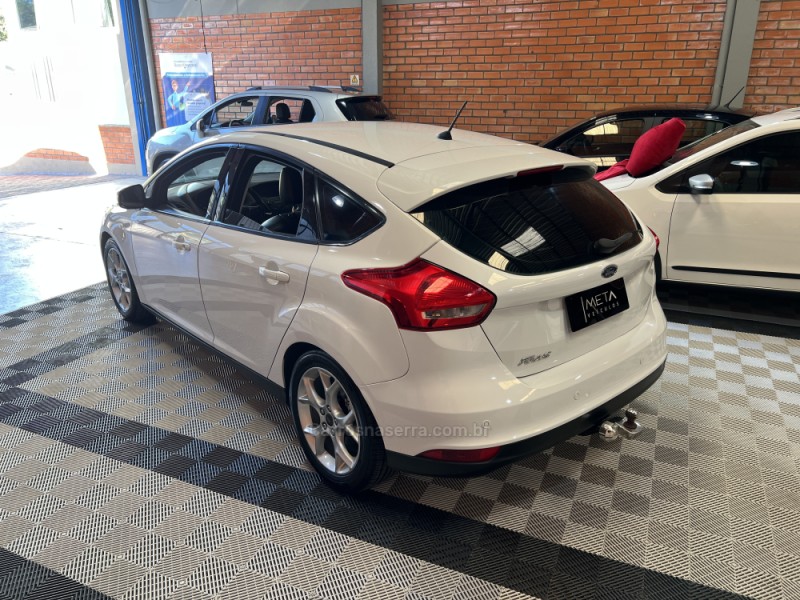 FOCUS 1.6 SE PLUS 16V FLEX 4P MANUAL - 2016 - BENTO GONçALVES