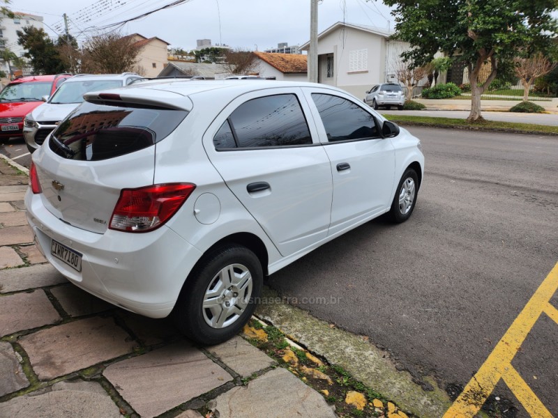 ONIX 1.0 MPFI LS 8V FLEX 4P MANUAL - 2015 - VERANóPOLIS