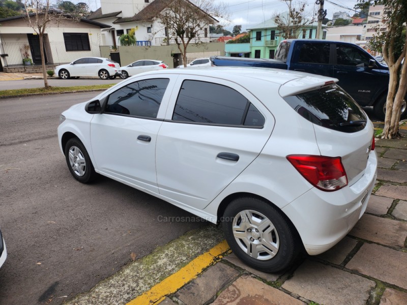 ONIX 1.0 MPFI LS 8V FLEX 4P MANUAL - 2015 - VERANóPOLIS