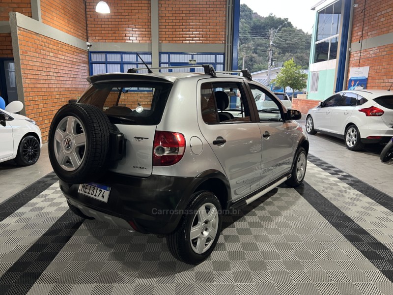 CROSSFOX 1.6 MI FLEX 8V 4P MANUAL - 2011 - BENTO GONçALVES
