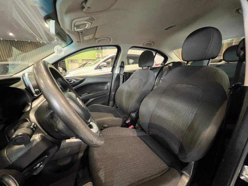 CRONOS 1.3 DRIVE 8V FLEX 4P MANUAL - 2019 - CAXIAS DO SUL