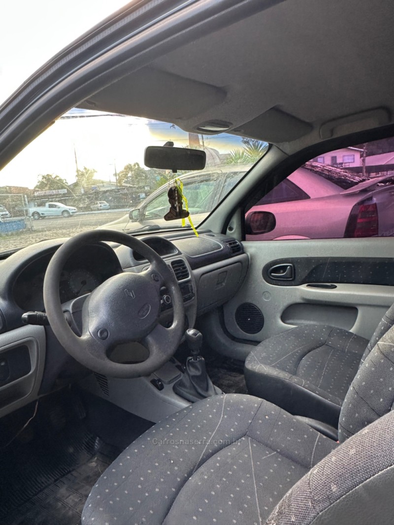 CLIO 1.0 AUTHENTIQUE 8V GASOLINA 2P MANUAL - 2006 - CAXIAS DO SUL