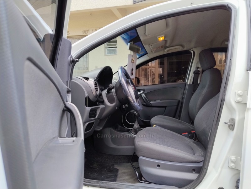 PALIO 1.0 MPI ATTRACTIVE 8V FLEX 4P MANUAL - 2017 - VACARIA