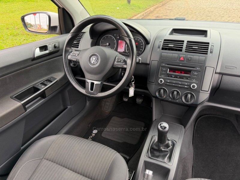 POLO SEDAN 1.6 MI 8V FLEX 4P MANUAL - 2014 - CASCA