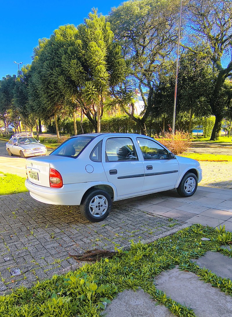 CORSA 1.0 MPFI CLASSIC SEDAN 8V GASOLINA 4P MANUAL - 2004 - FARROUPILHA