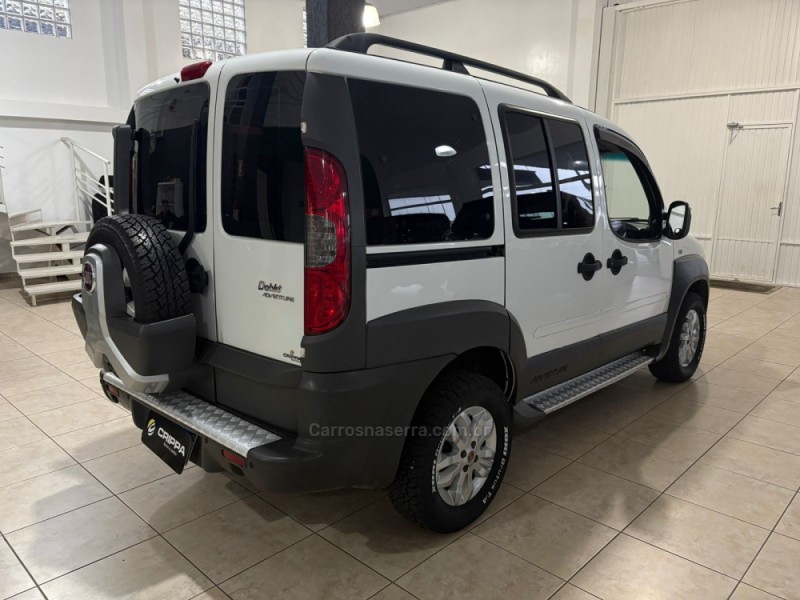 DOBLÓ 1.8 MPI ADVENTURE 8V FLEX 4P MANUAL - 2015 - FARROUPILHA