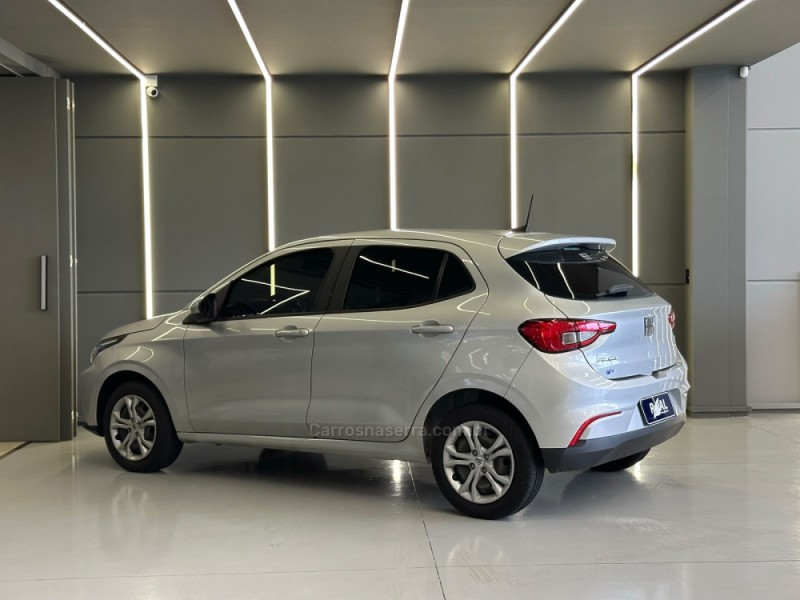 ARGO 1.0 DRIVE 6V FLEX 4P MANUAL - 2023 - SAPIRANGA