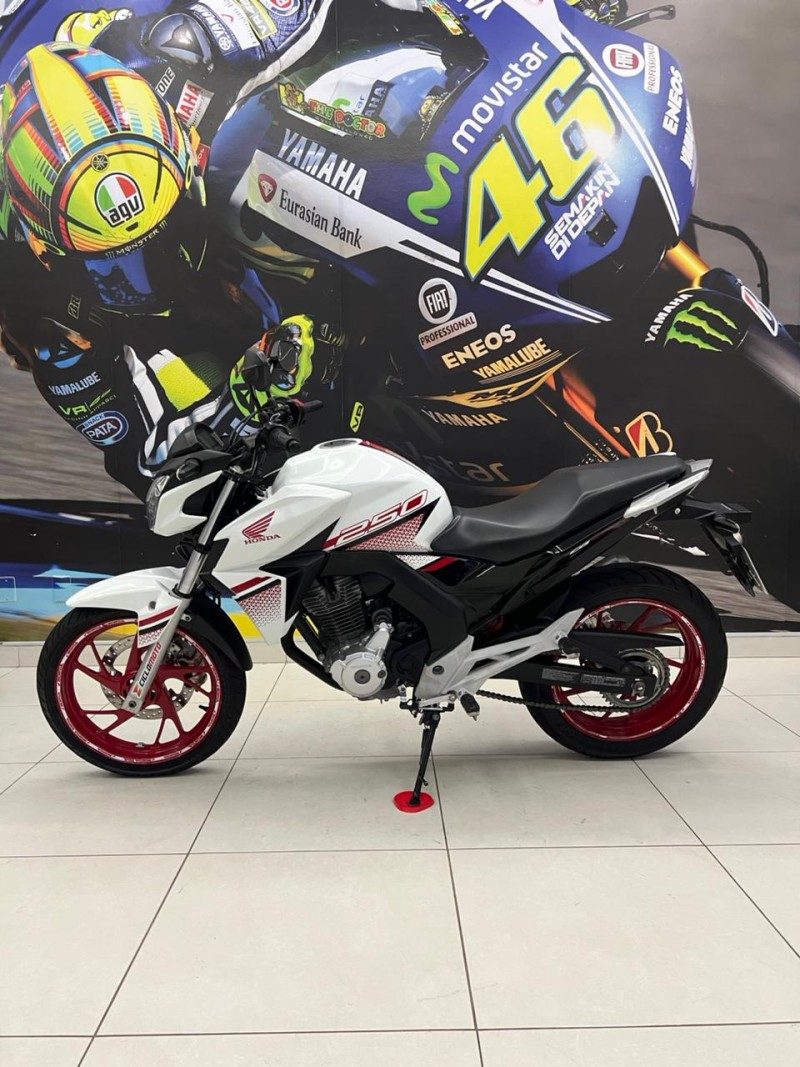 CB 250F TWISTER  - 2022 - PASSO FUNDO