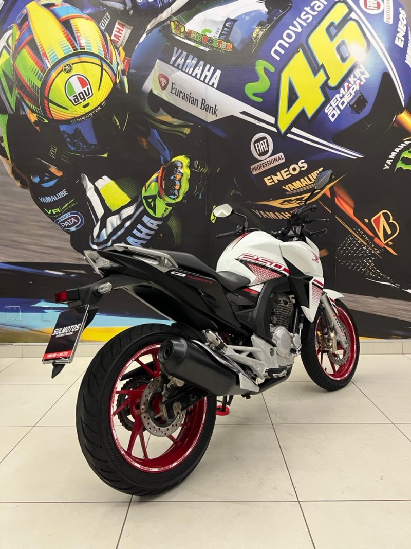 CB 250F TWISTER  - 2022 - PASSO FUNDO
