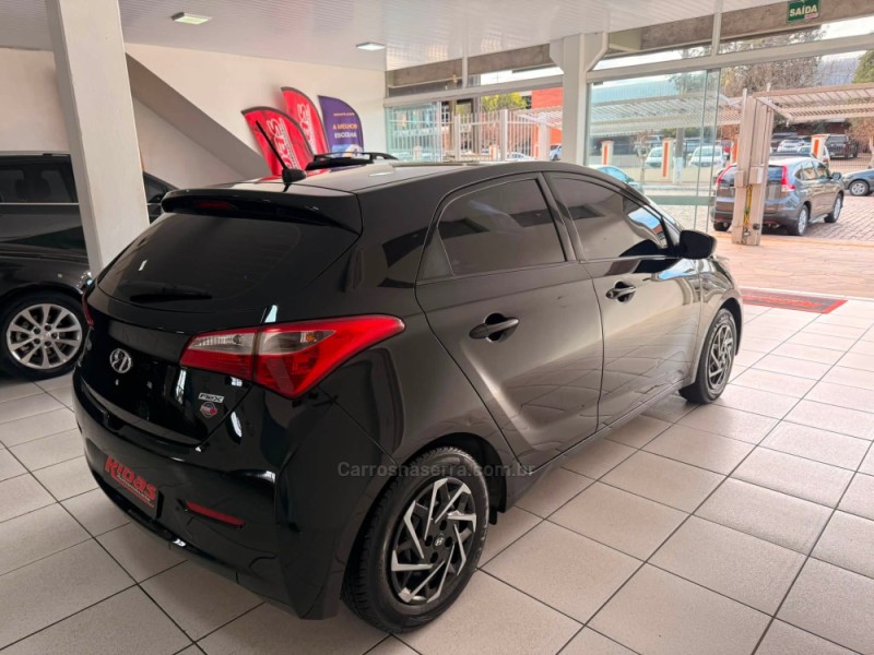 HB20 1.0 COMFORT 12V FLEX 4P MANUAL - 2015 - NãO-ME-TOQUE