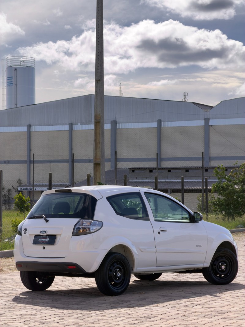KA 1.0 MPI 8V FLEX 2P MANUAL - 2013 - ANTôNIO PRADO