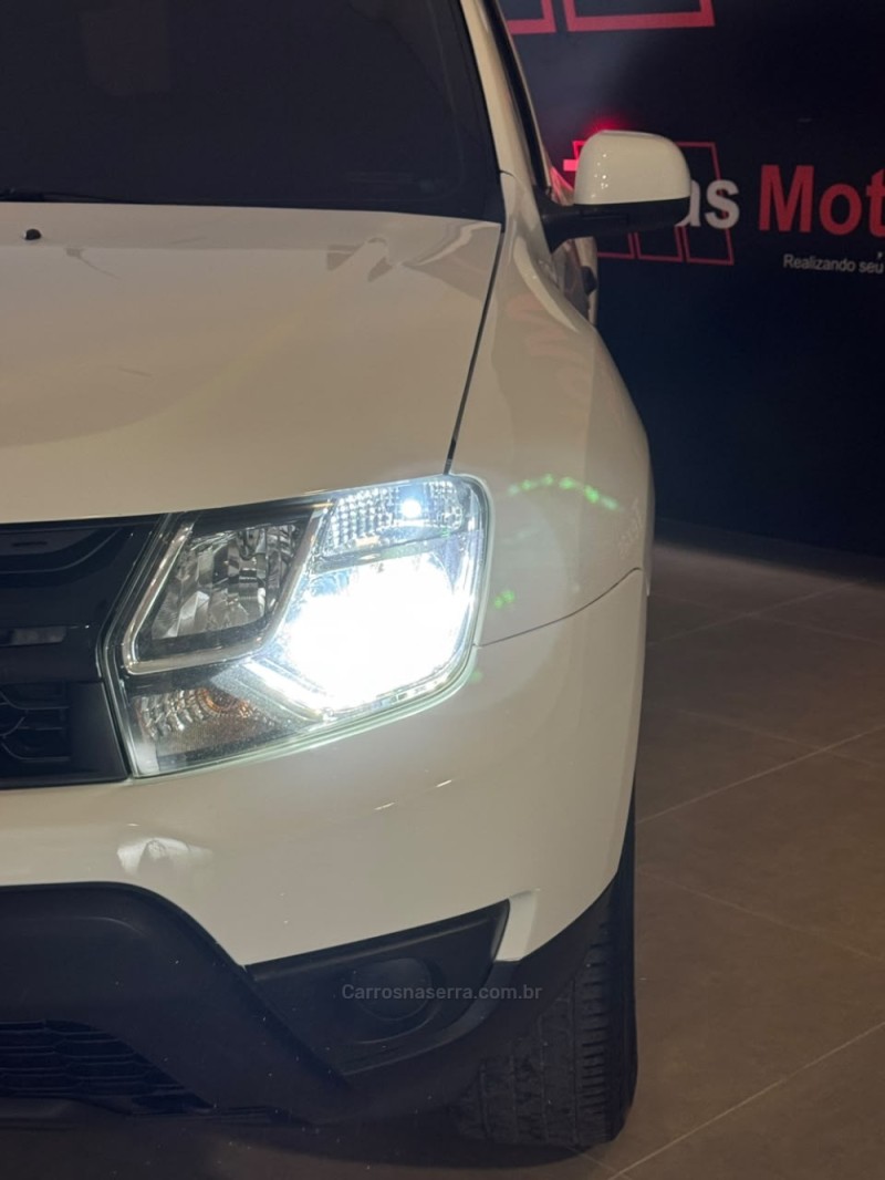 DUSTER 1.6 DAKAR 4X2 16V FLEX 4P MANUAL - 2017 - NOVO HAMBURGO