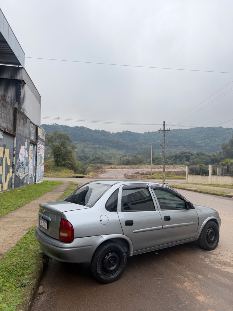CORSA 1.6 MPFI GLS 8V GASOLINA 4P MANUAL - 1998 - CAXIAS DO SUL