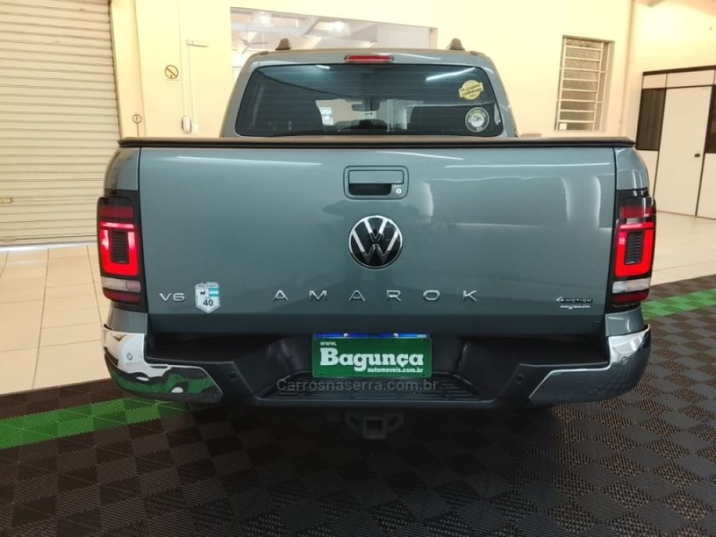 AMAROK 3.0 V6 TDI HIGHLINE CD DIESEL 4MOTION AUTOMÁTICO - 2025 - NOVO HAMBURGO