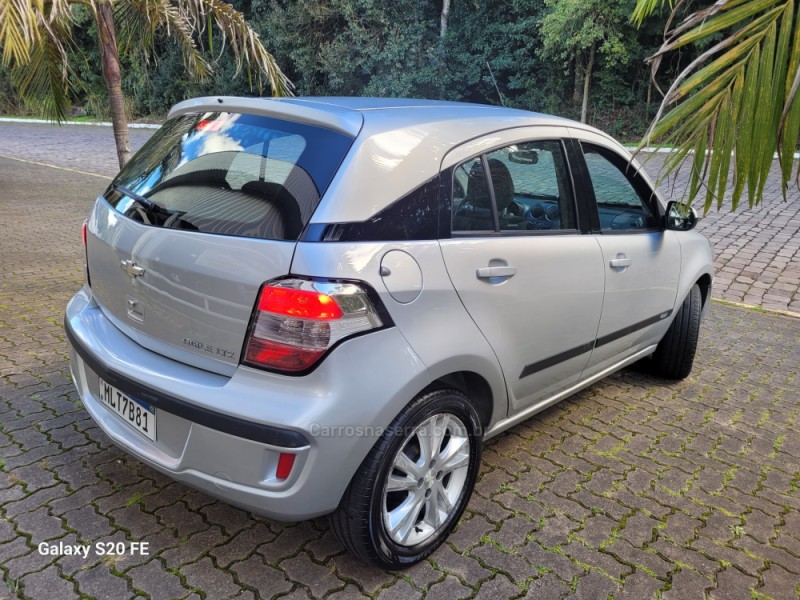 AGILE 1.4 MPFI LTZ 8V FLEX 4P MANUAL - 2014 - NOVA PRATA