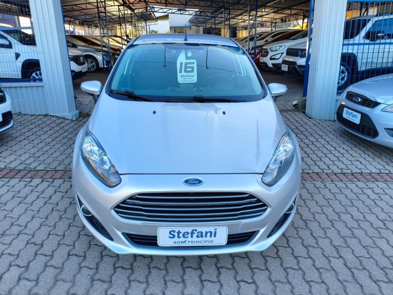 FIESTA 1.6 SE HATCH PLUS 16V FLEX 4P MANUAL - 2016 - BOM PRINCíPIO