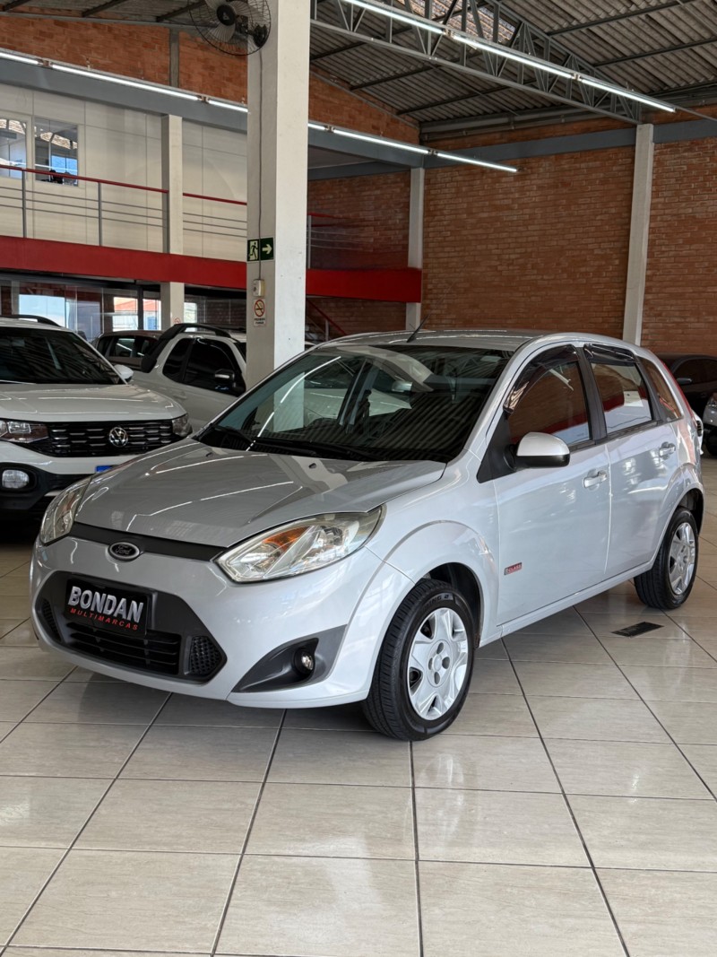 fiesta 1.6 mpi hatch 8v flex 4p manual 2013 farroupilha