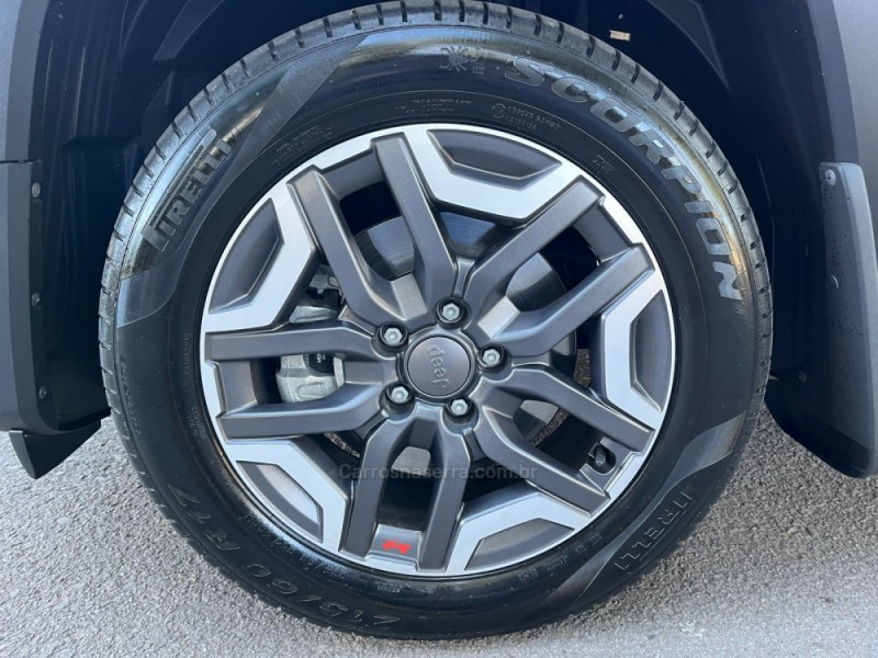 RENEGADE 1.3 16V ALTITUDE T270 TURBO FLEX 4P AUTOMÁTICO - 2026 - FELIZ