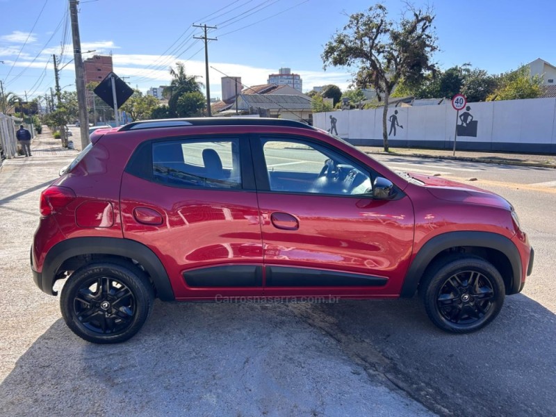 KWID 1.0 12V OUTSIDER FLEX 4P MANUAL - 2022 - VENâNCIO AIRES