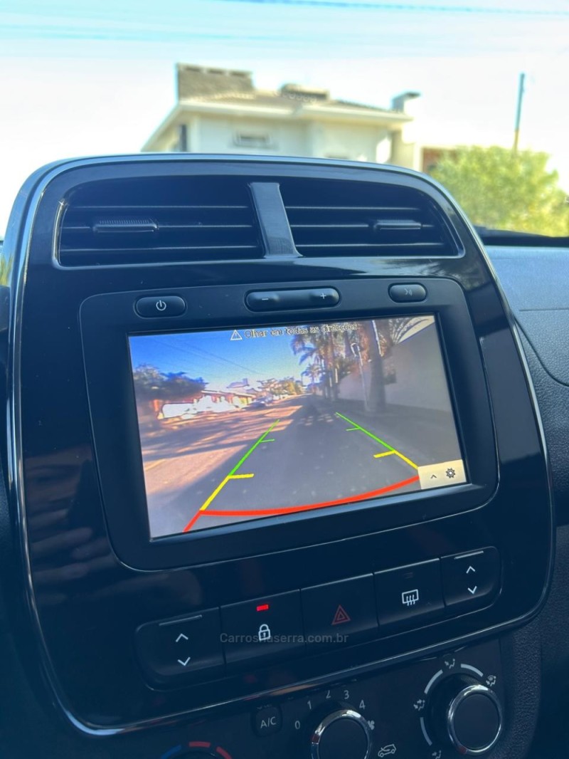 KWID 1.0 12V OUTSIDER FLEX 4P MANUAL - 2022 - VENâNCIO AIRES