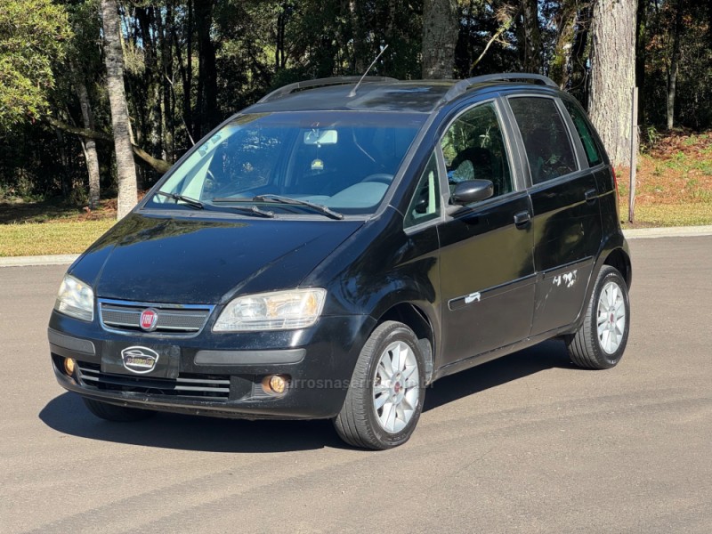 IDEA 1.8 MPI ELX 8V FLEX 4P MANUAL - 2010 - GRAMADO