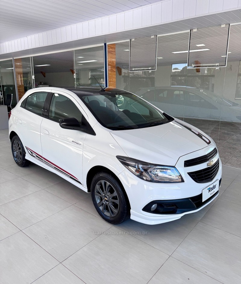 ONIX 1.4 MPFI EFFECT 8V FLEX 4P MANUAL - 2016 - VILA FLORES