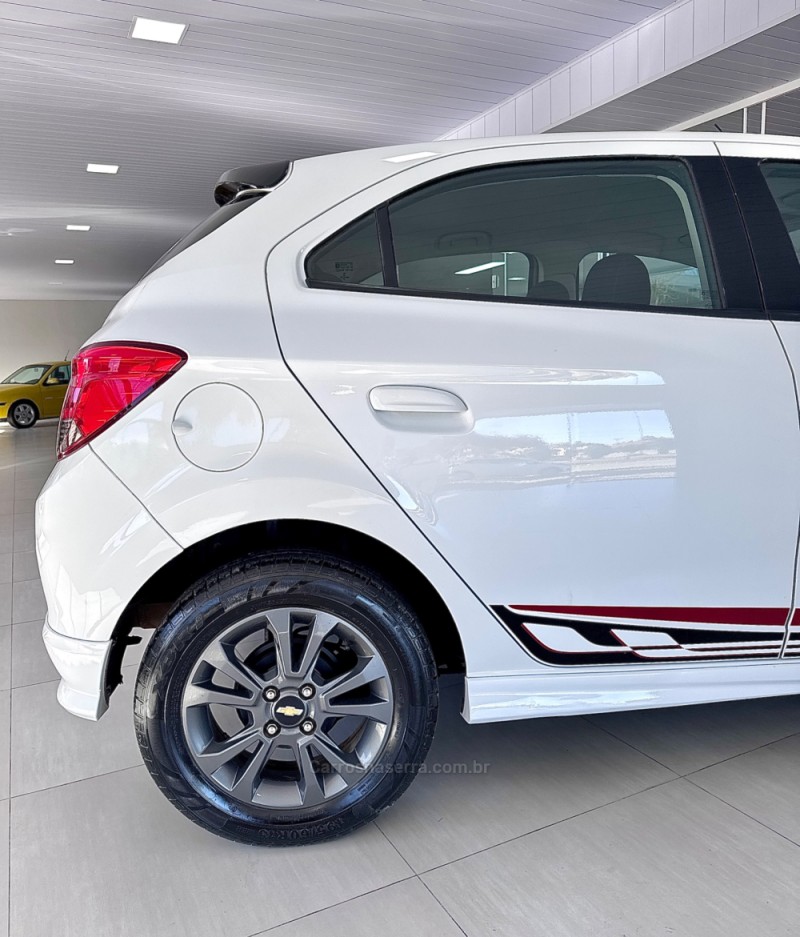 ONIX 1.4 MPFI EFFECT 8V FLEX 4P MANUAL - 2016 - VILA FLORES