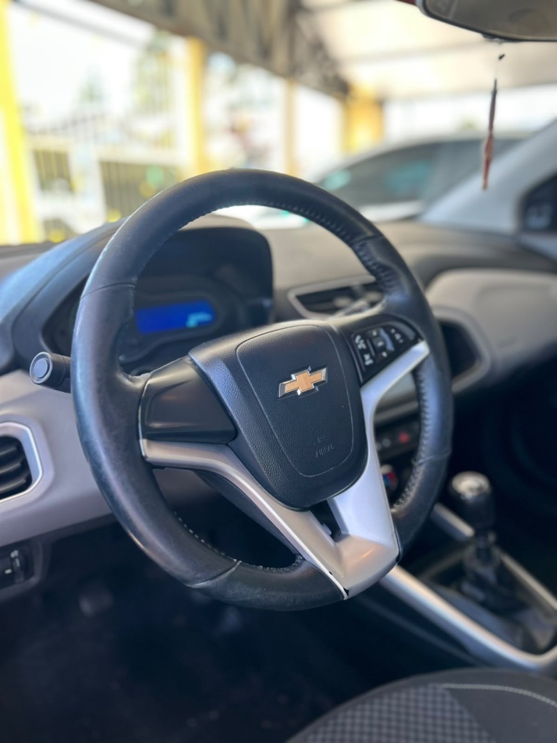 ONIX 1.0 LT 12V FLEX 4P MANUAL - 2018 - CANELA