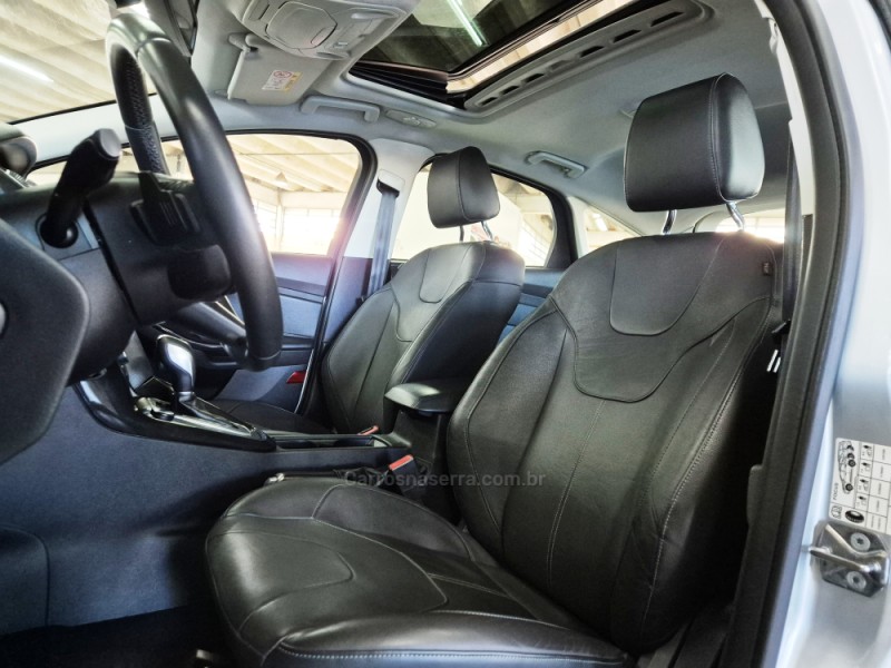 FOCUS 2.0 TITANIUM HATCH 16V FLEX 4P AUTOMÁTICO - 2018 - CAXIAS DO SUL