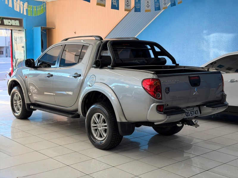 L200 TRITON 2.4 HLS 4X2 CD 16V FLEX 4P MANUAL - 2016 - CAXIAS DO SUL