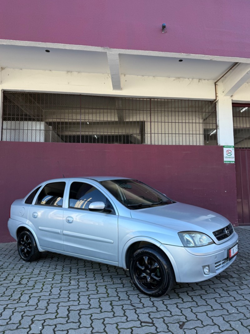 corsa  2002 caxias do sul