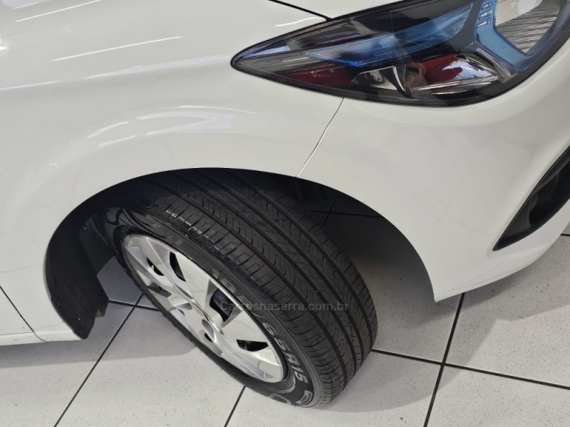 ONIX 1.4 MPFI LT 8V FLEX 4P MANUAL - 2016 - CAXIAS DO SUL